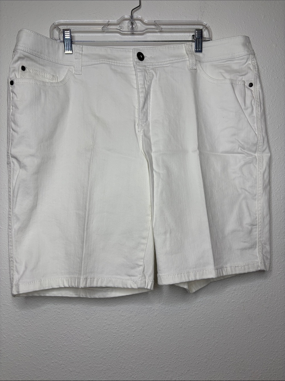 CJ Banks White Women's Bermuda Shorts - Picture 4 of 10